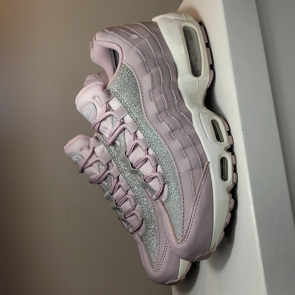 Nike Shoes - Nike Women’s Air Max 95 Sneakers in Light Lavender with Silver Glitter